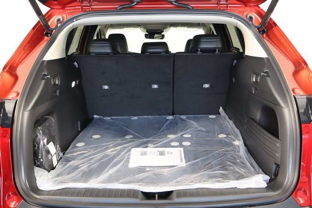 Thumbnail: 2026 Mazda CX-50 - 9
