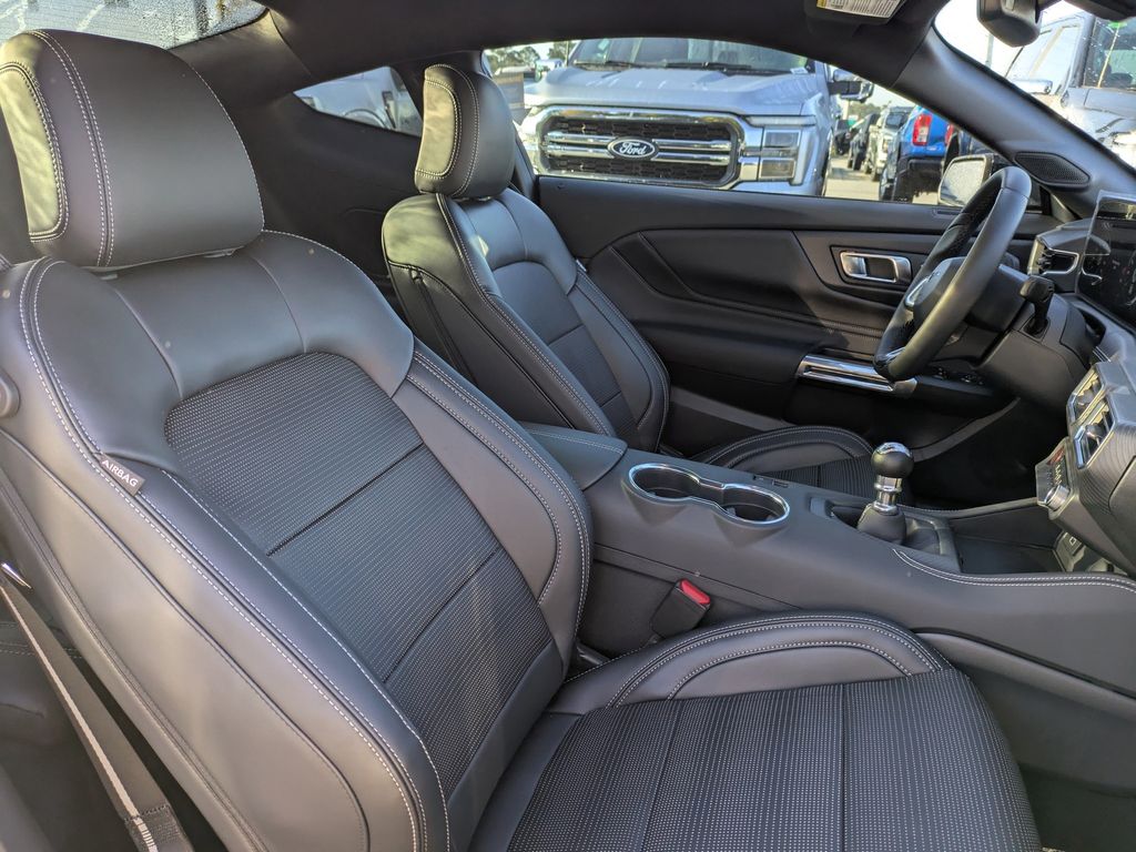 2025 Ford Mustang GT Premium Fastback