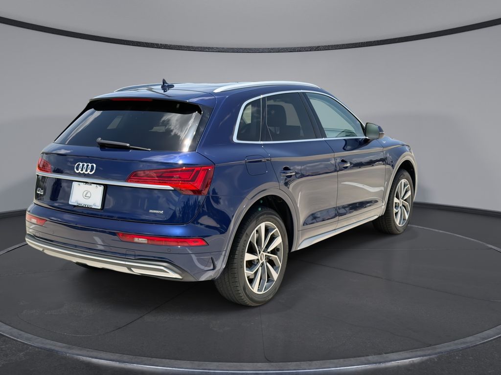 Thumbnail: 2021 Audi Q5 - 11