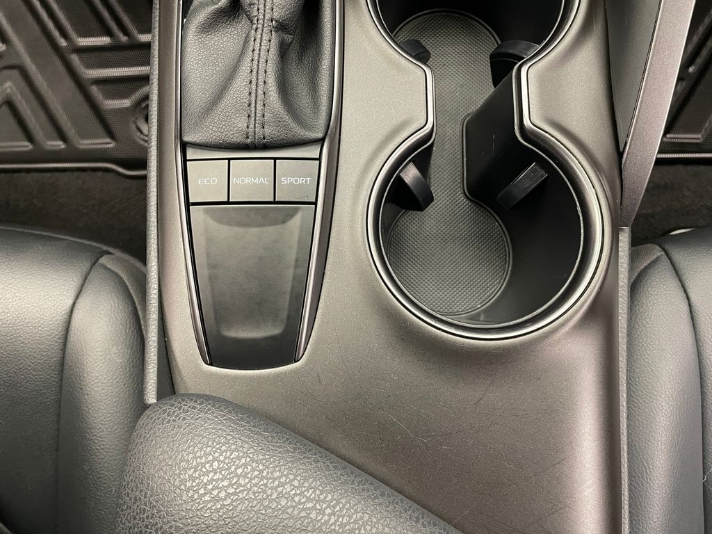2023 Toyota Camry SE 29
