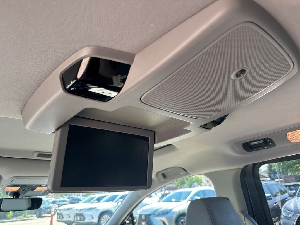 Used 2018 Gray Honda Elite image 44