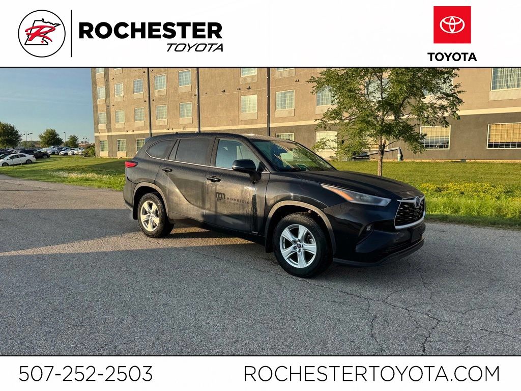 2021 Toyota Highlander Hybrid LE AWD