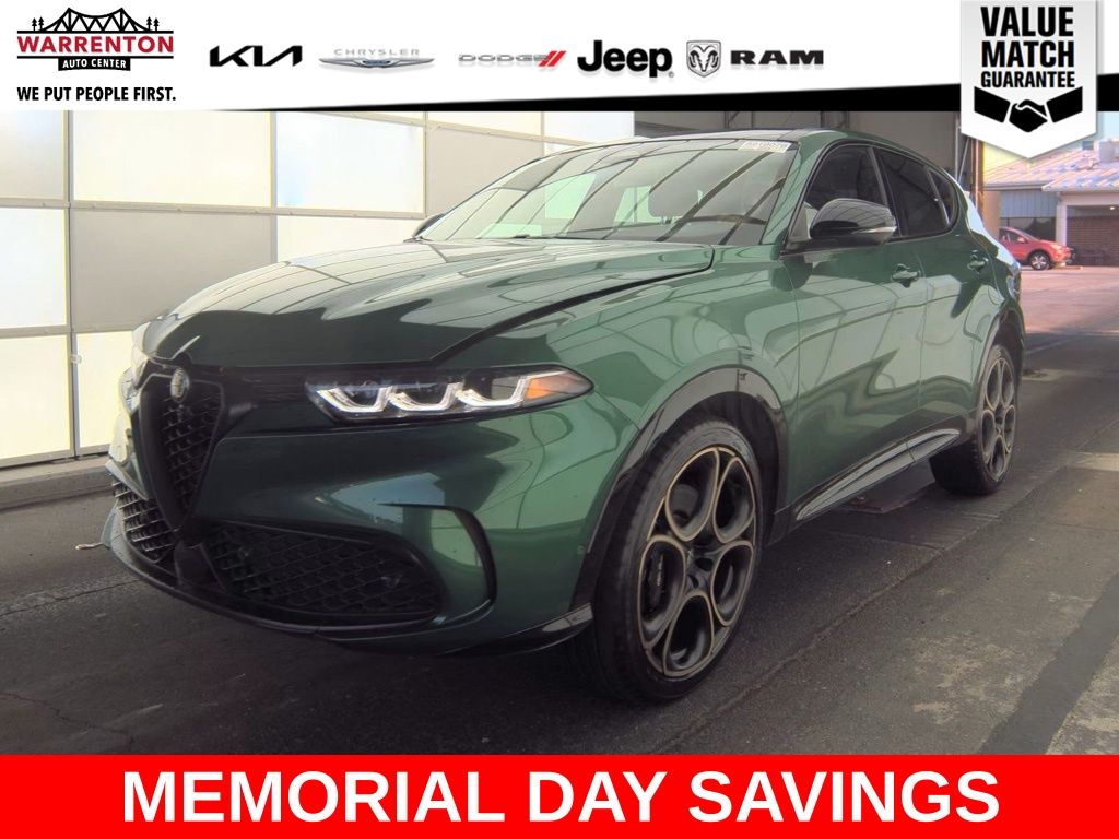 Green (Verde Fangio Metallic) 2025 Alfa Romeo Tonale Intensa AWD SUV / Crossover All-Wheel Drive 9-Speed Automatic