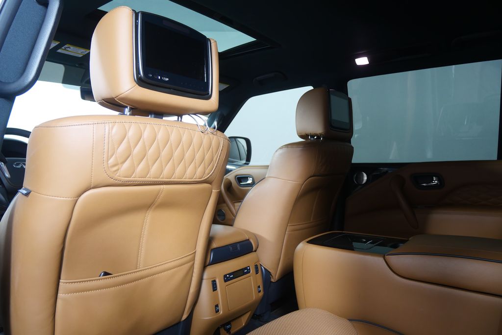 Thumbnail: 2023 INFINITI QX80 - 20