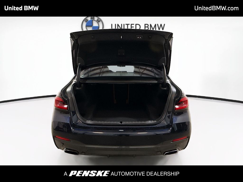 Thumbnail: 2021 BMW 5 Series - 14