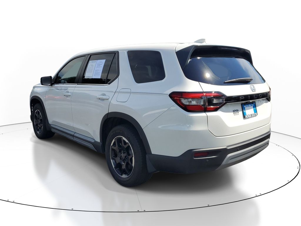 Used 2025 Honda Pilot SUV