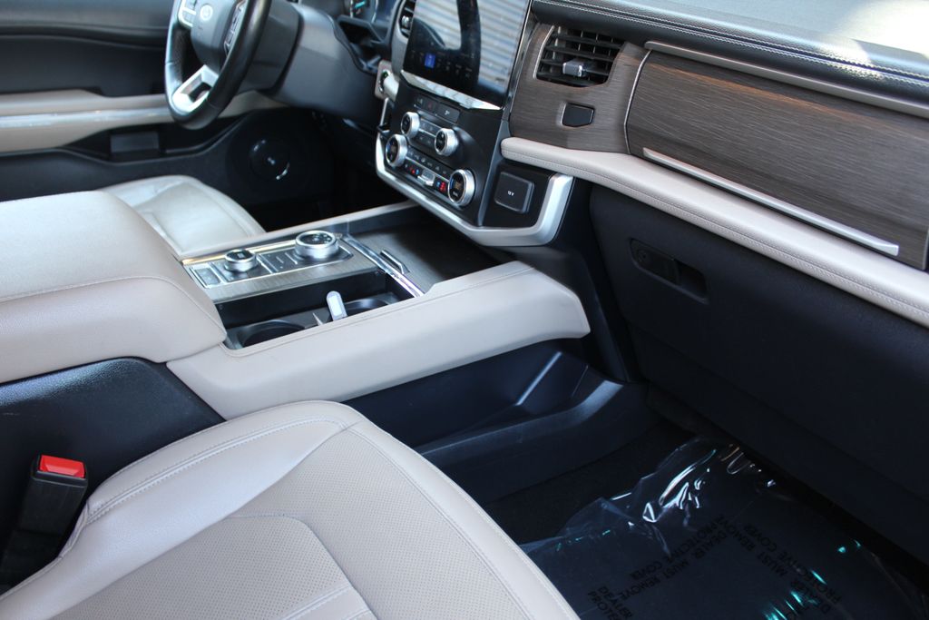 Used 2024 Black Ford Limited image 27