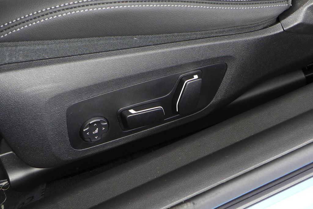 Thumbnail: 2024 BMW 2 Series - 24