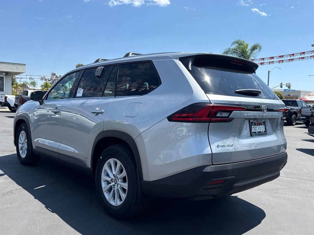 New 2026 Toyota Grand Highlander Hybrid SUV