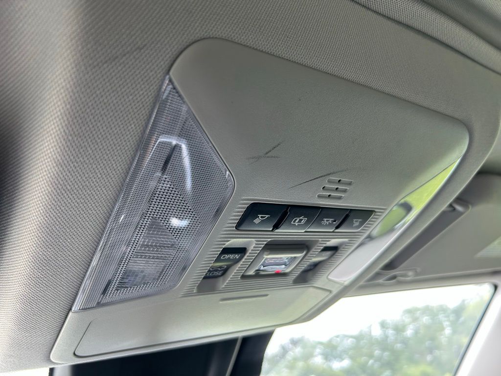 Thumbnail: 2019 Toyota RAV4 - 30