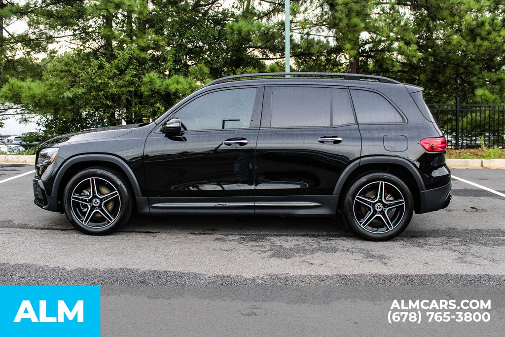 Used 2025 Black Mercedes-Benz GLB 250 image 6