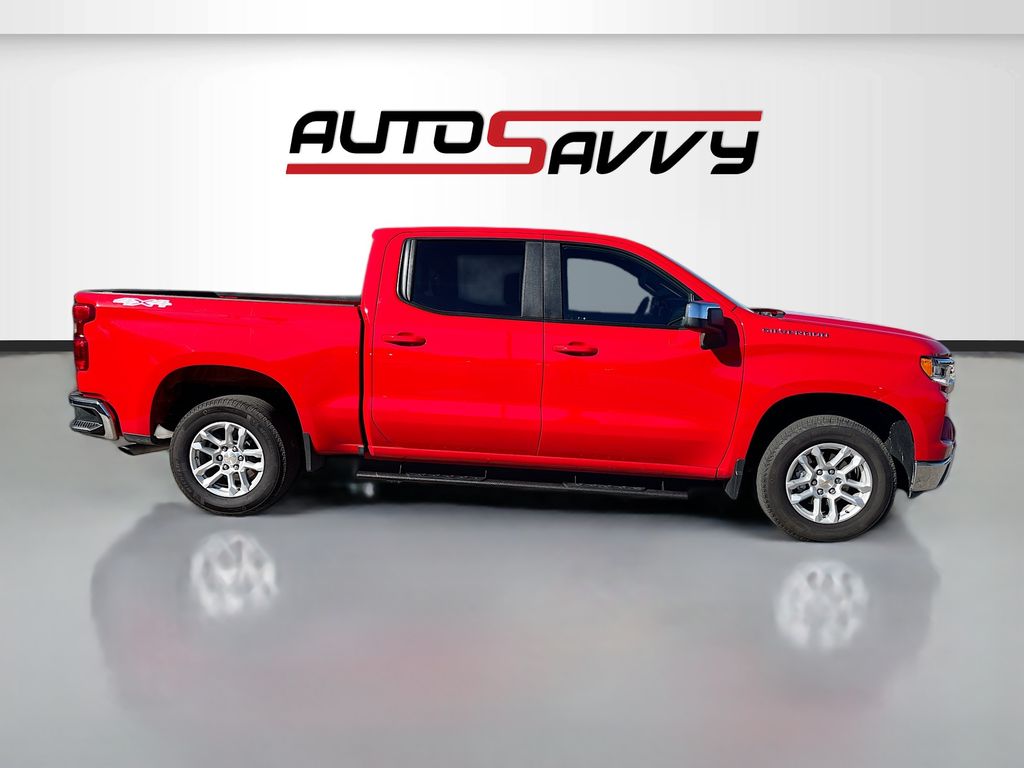 Used 2025 Red Chevrolet LT image 8