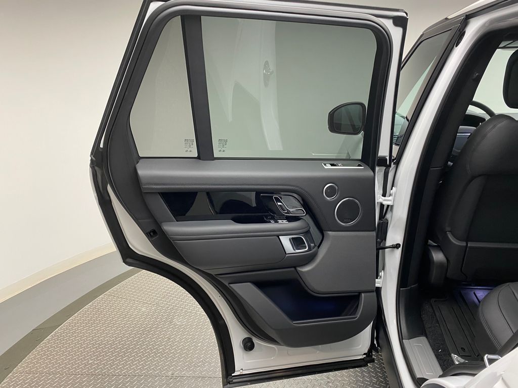 2020 Land Rover Range Rover HSE 11