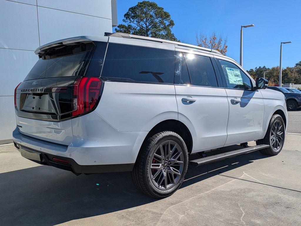 2025 Ford Expedition Platinum