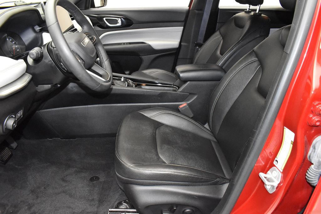 Thumbnail: 2025 Jeep Compass - 13