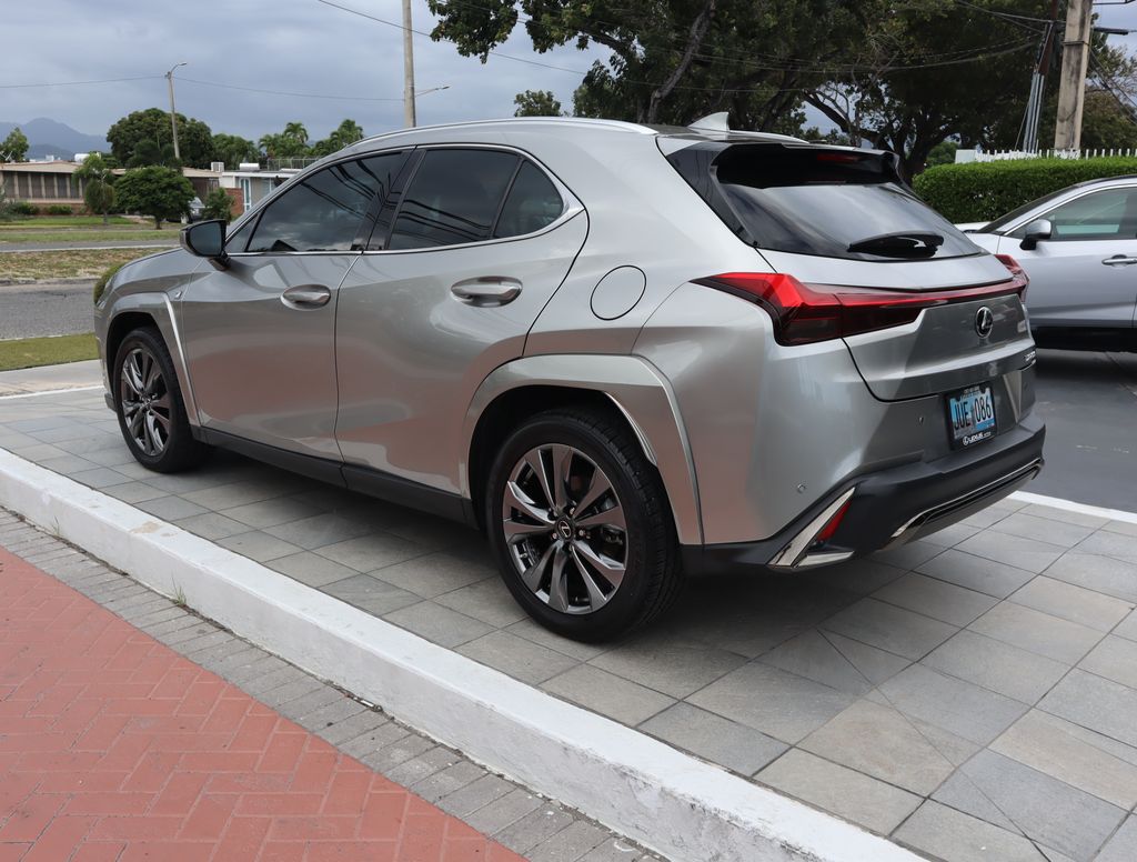 Thumbnail: 2022 Lexus UX - 7