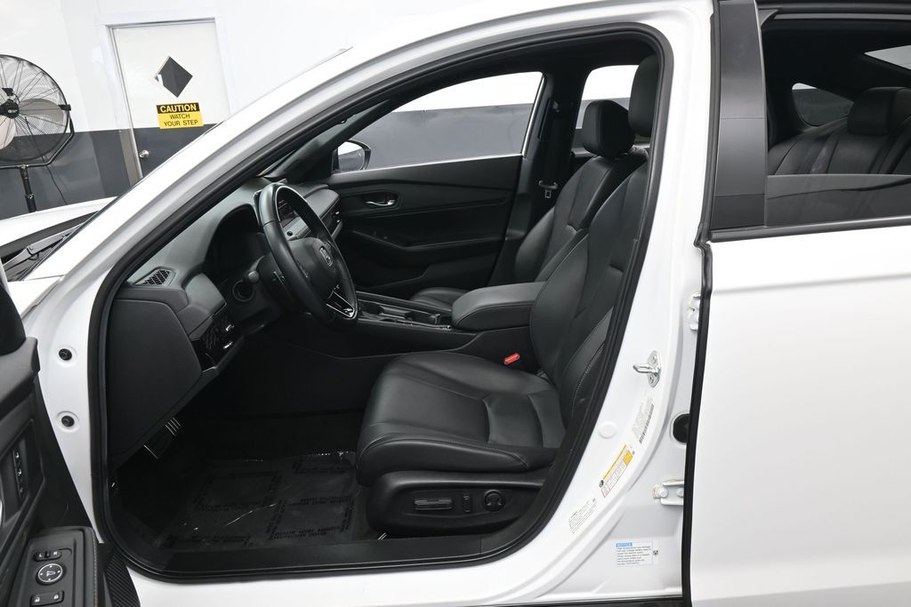 Used 2025 White Honda Sport-L image 11