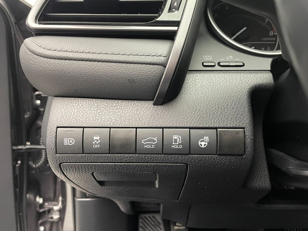 Thumbnail: 2023 Toyota Camry - 20