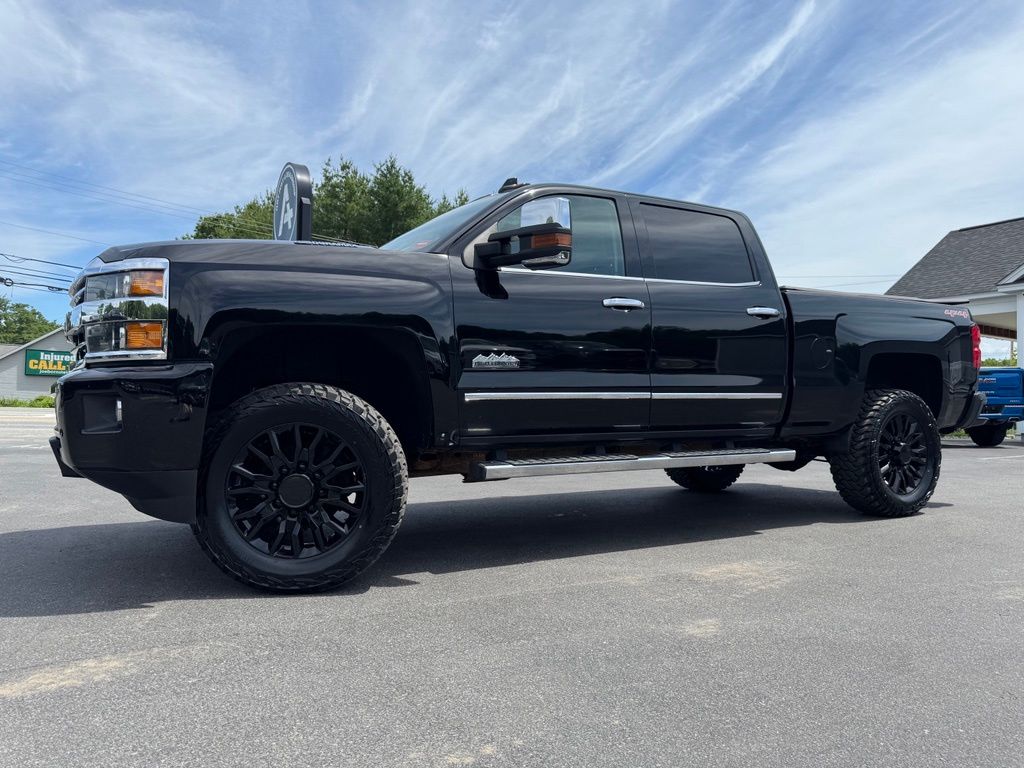 Black 2018 Chevrolet Silverado 2500HD Pickup Truck Four-Wheel Drive 6-Speed Automatic