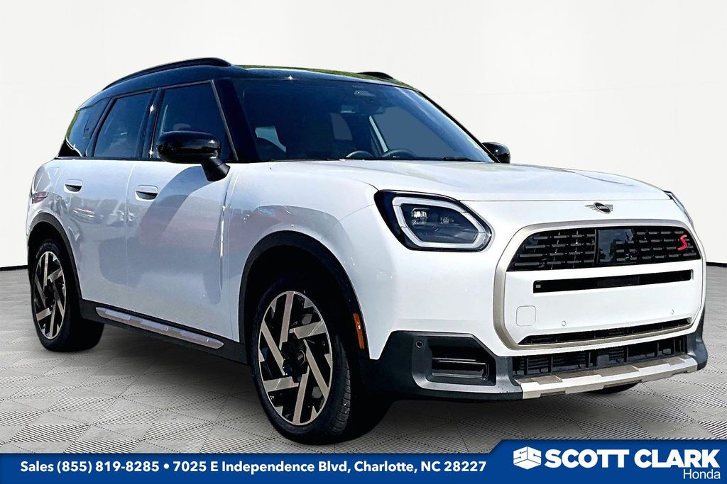 2025 MINI Countryman S ALL4's photo