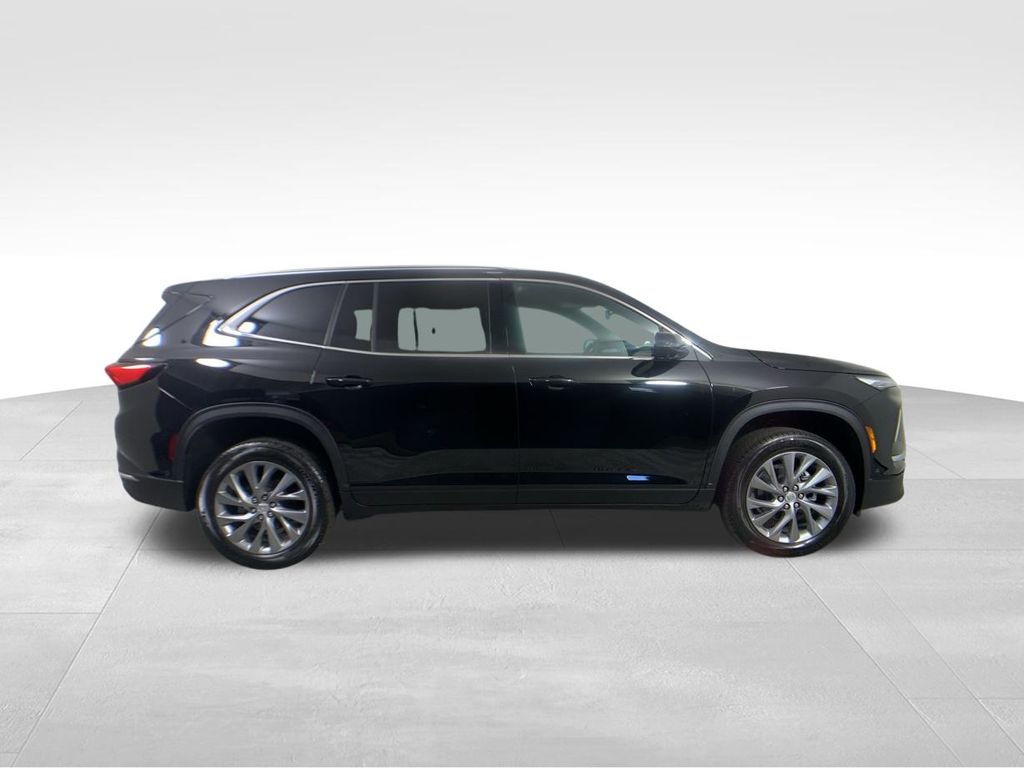 2025 Buick Enclave Preferred 8