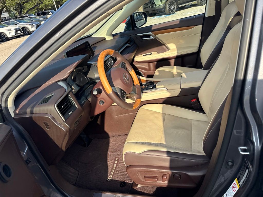 Thumbnail: 2019 Lexus RX - 16