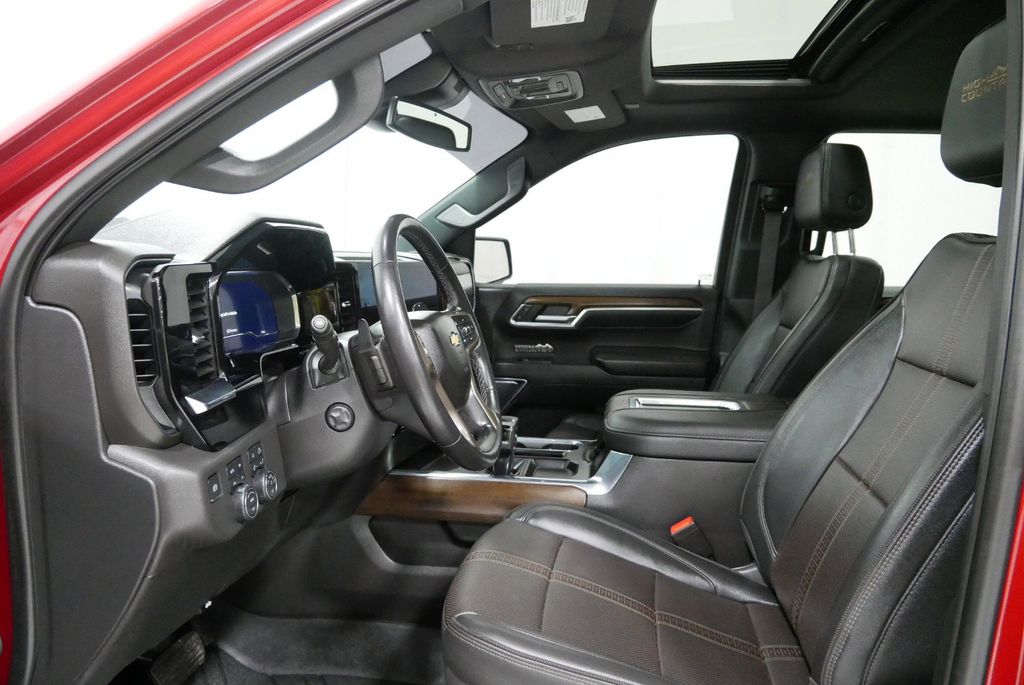 2022 Chevrolet Silverado 1500 High Country - Photo 11