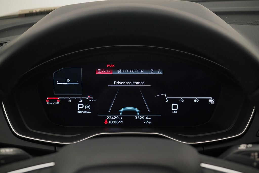 Thumbnail: 2023 Audi Q5 - 10