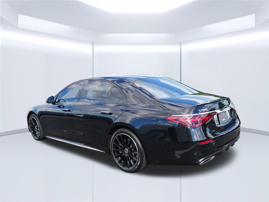 Thumbnail: 2025 Mercedes-Benz S-Class - 3
