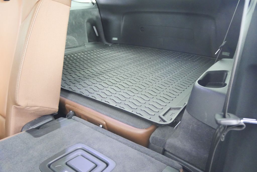 Thumbnail: 2017 Audi Q7 - 17