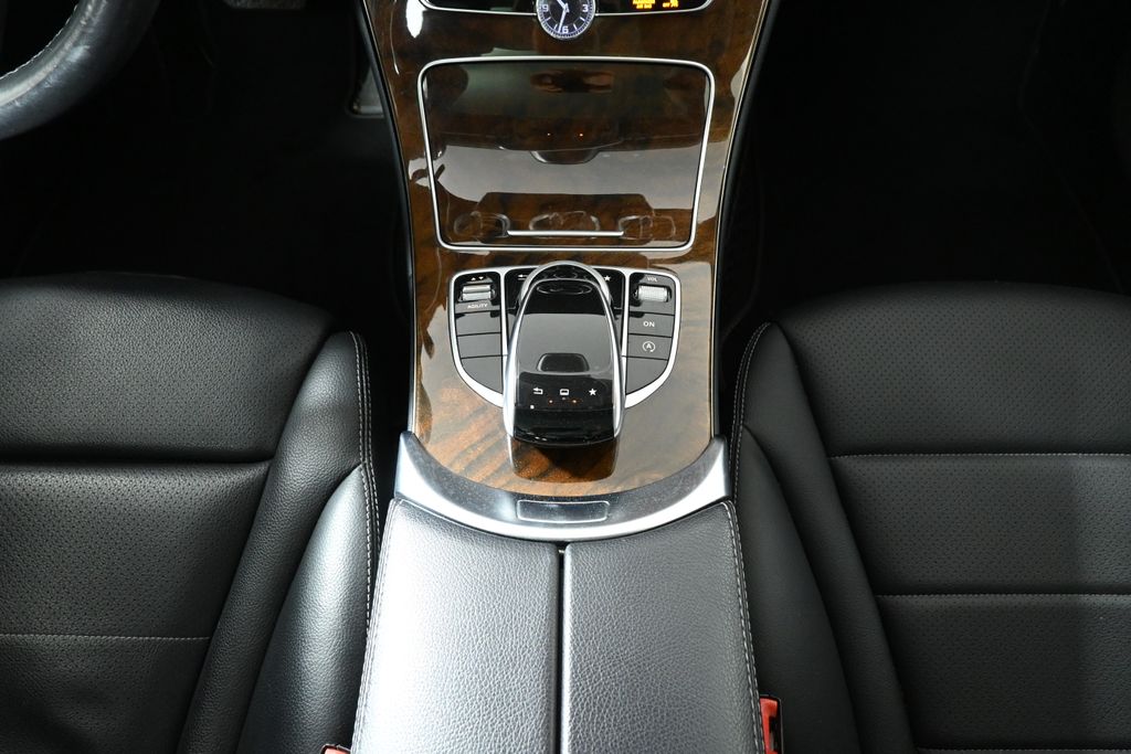 2015 Mercedes-Benz C-Class C 300 24