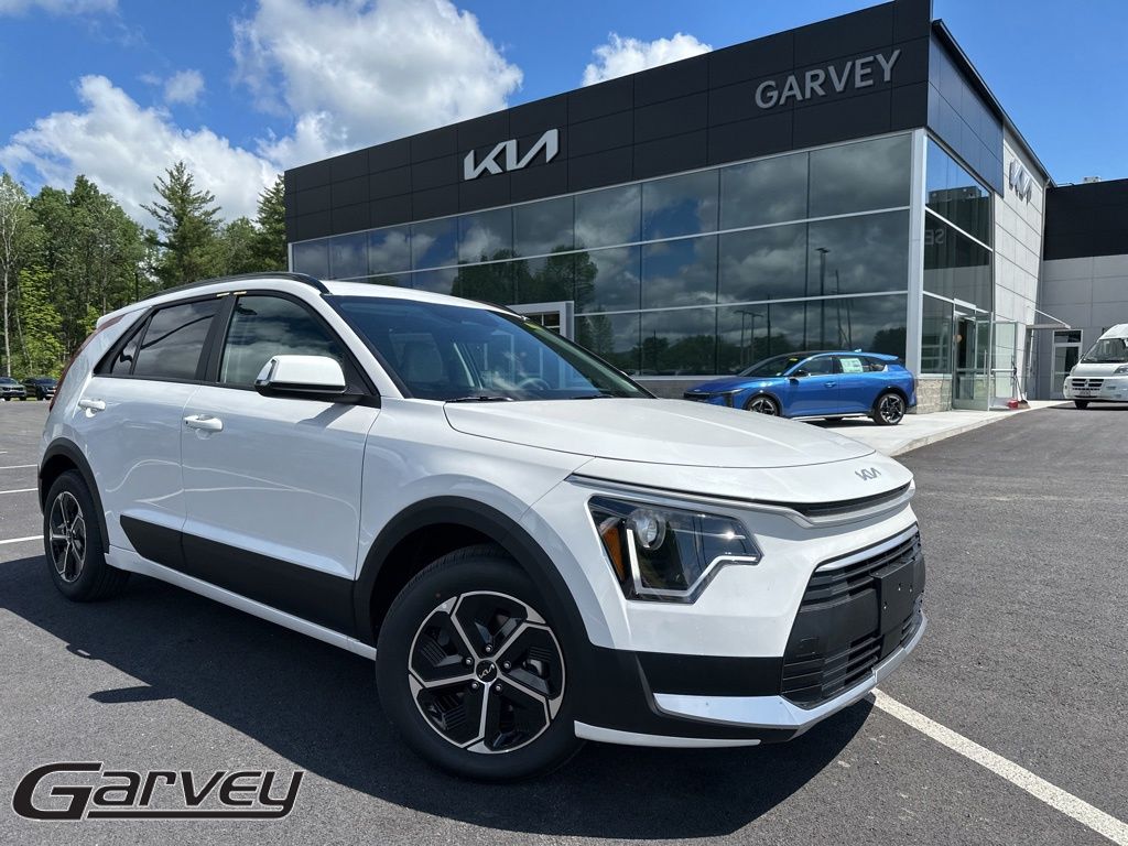 Snow White Pearl 2026 Kia Niro EX FWD SUV / Crossover Front-Wheel Drive 6-Speed Dual Clutch