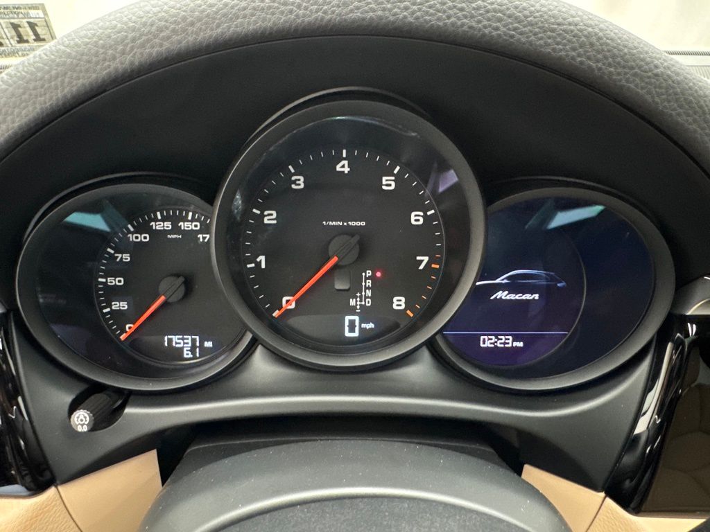 2021 Porsche Macan  29