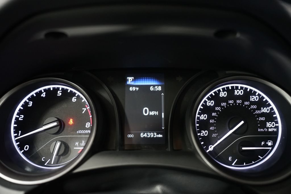 2023 Toyota Camry SE 16