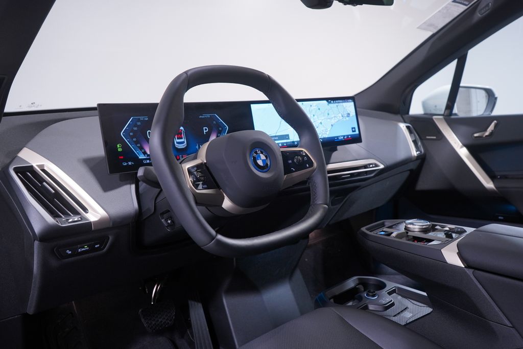 2025 BMW iX xDrive50 6