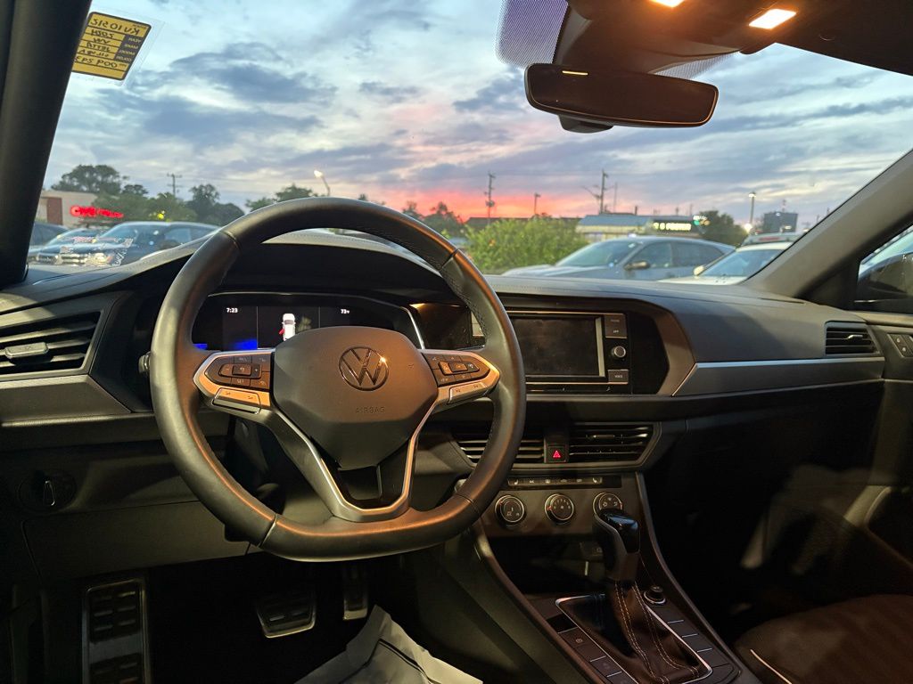2024 Volkswagen Jetta 1.5T Sport photo