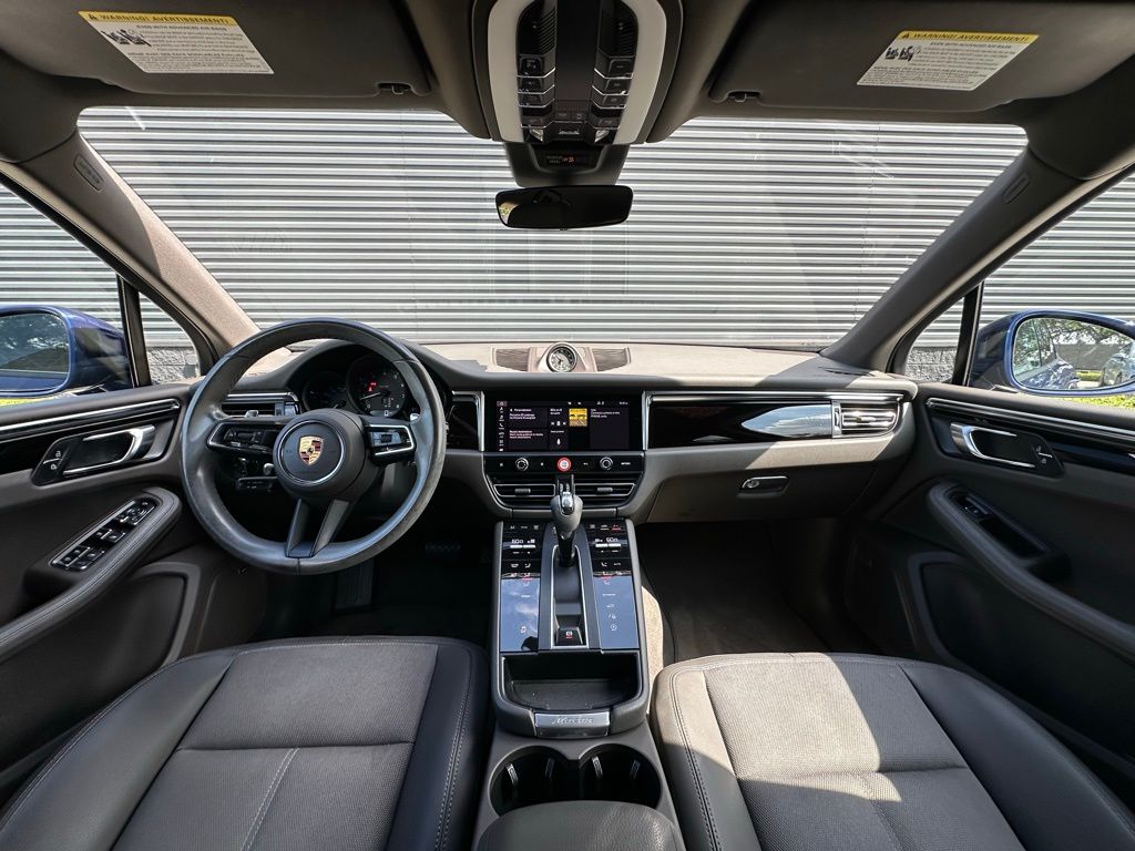 Thumbnail: 2022 Porsche Macan - 6