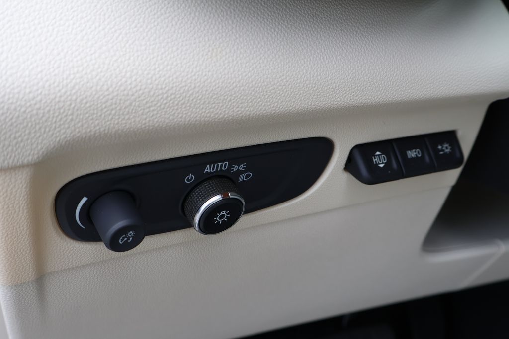 Thumbnail: 2021 Buick Envision - 19