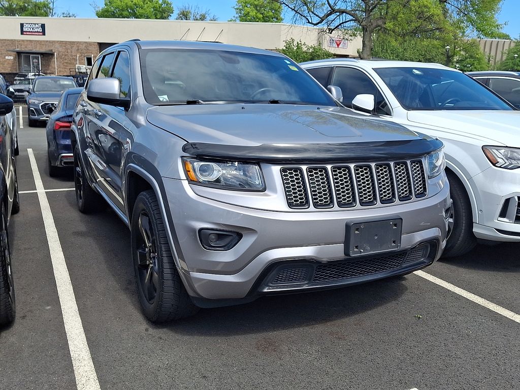 Thumbnail: 2015 Jeep Grand Cherokee - 3