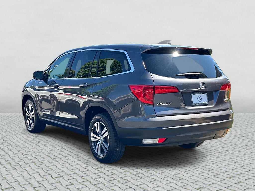 Thumbnail: 2017 Honda Pilot - 7