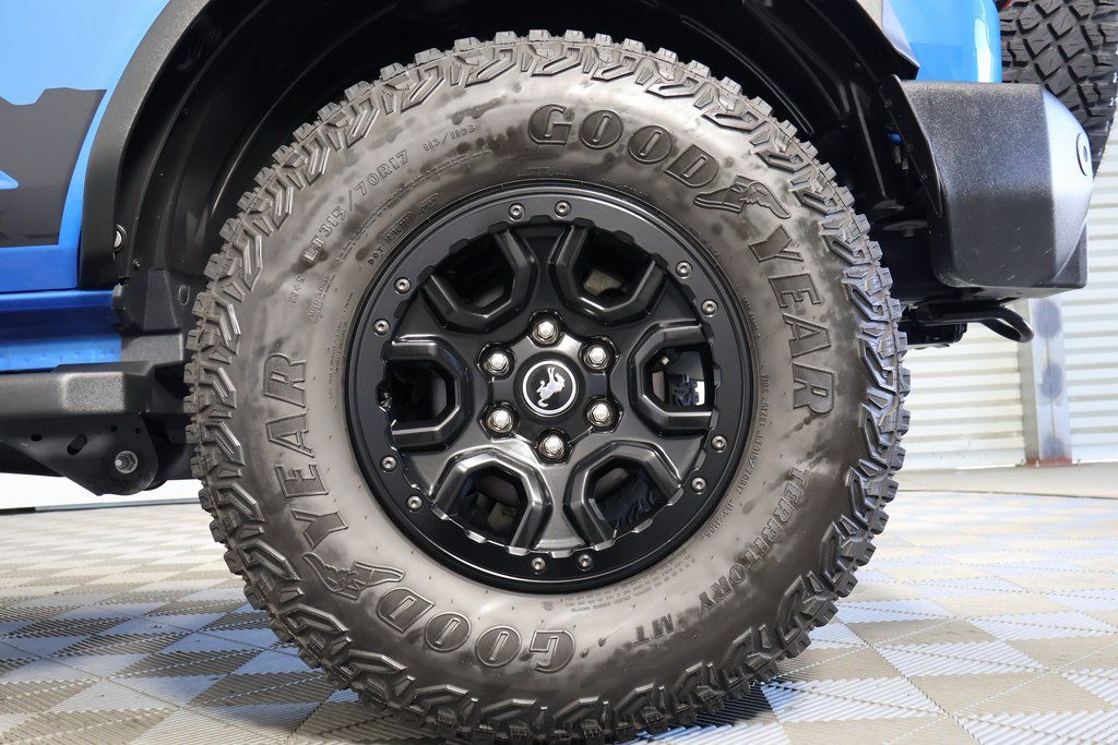 Thumbnail: 2022 Ford Bronco - 16