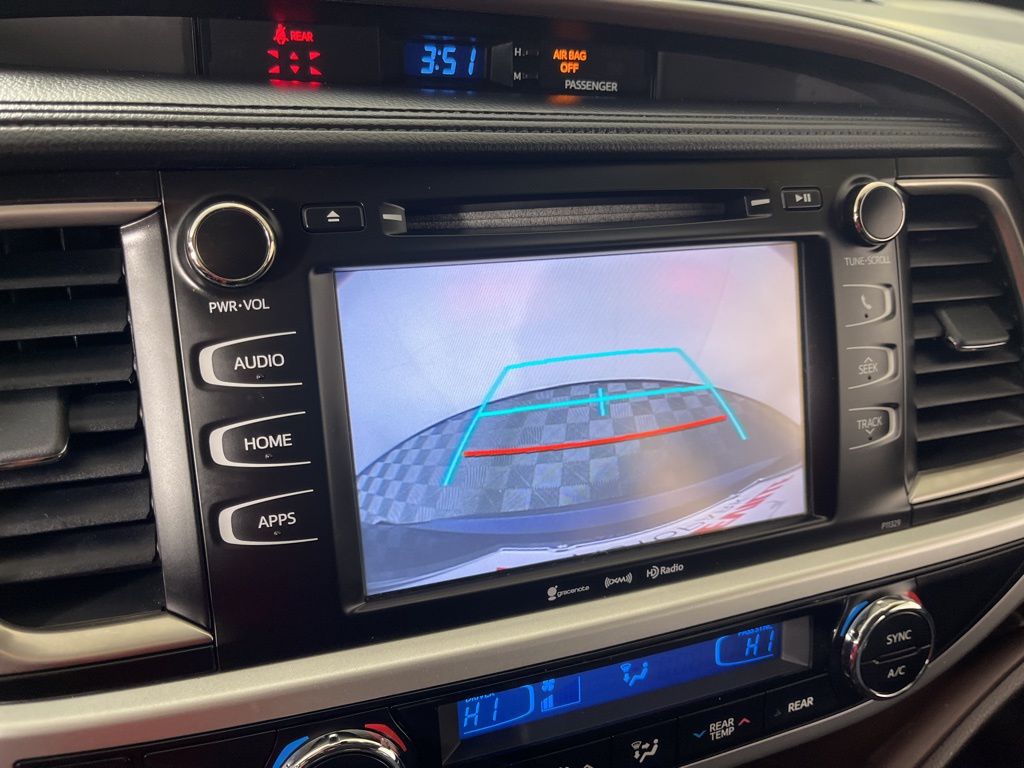 Thumbnail: 2017 Toyota Highlander - 27