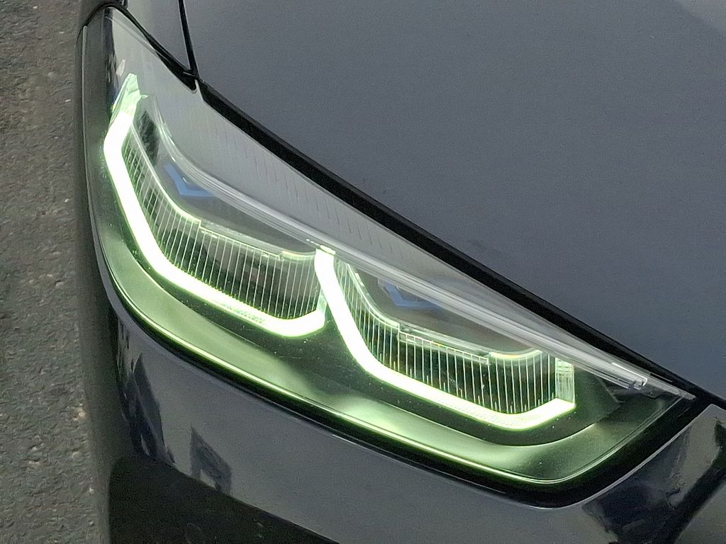 Thumbnail: 2023 BMW 8 Series - 9