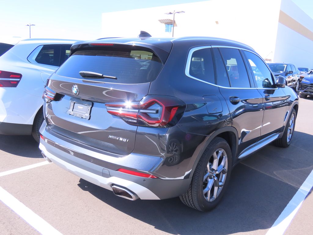 Thumbnail: 2023 BMW X3 - 3