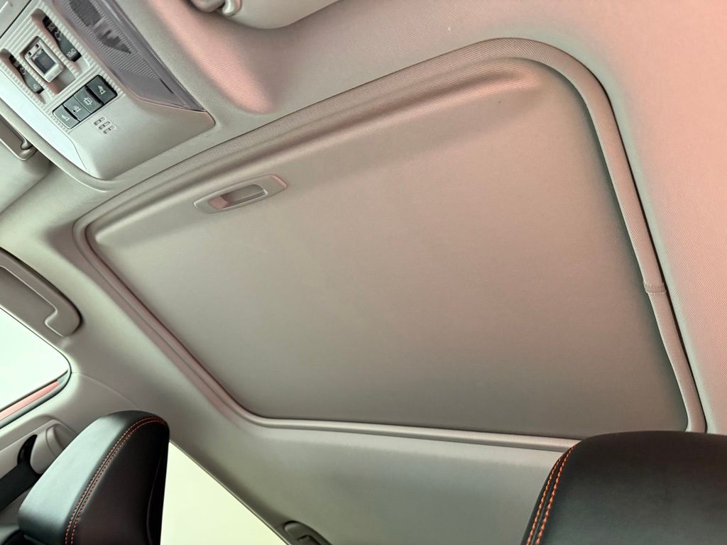 Thumbnail: 2019 Toyota RAV4 - 19