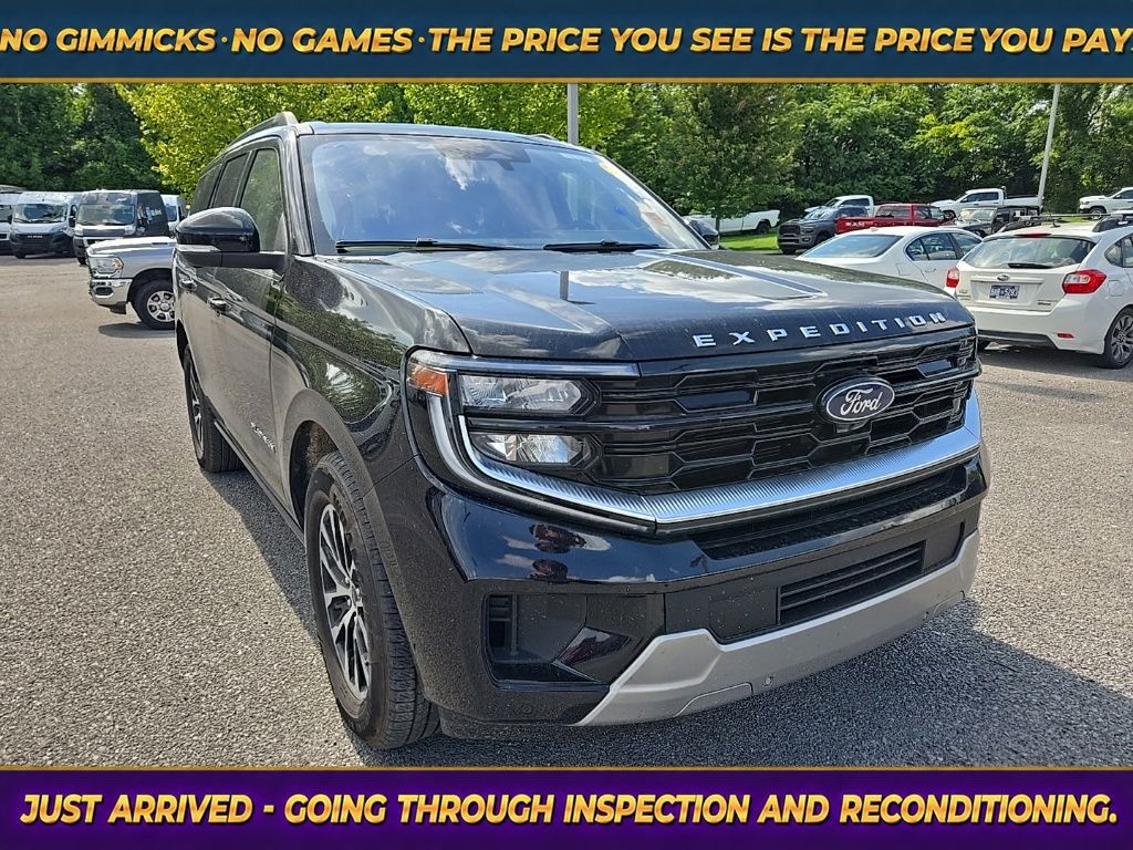 Black Metallic 2025 Ford Expedition SUV / Crossover Four-Wheel Drive Automatic