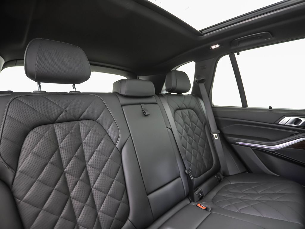 Thumbnail: 2024 BMW X5 - 28