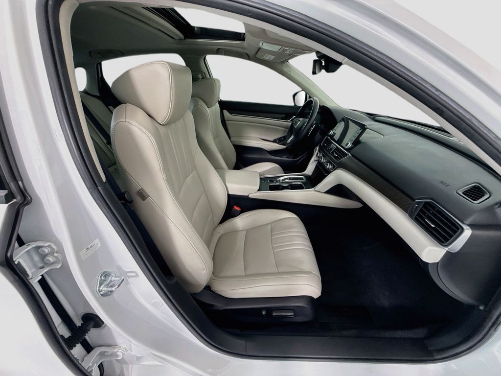 Thumbnail: 2021 Honda Accord - 20