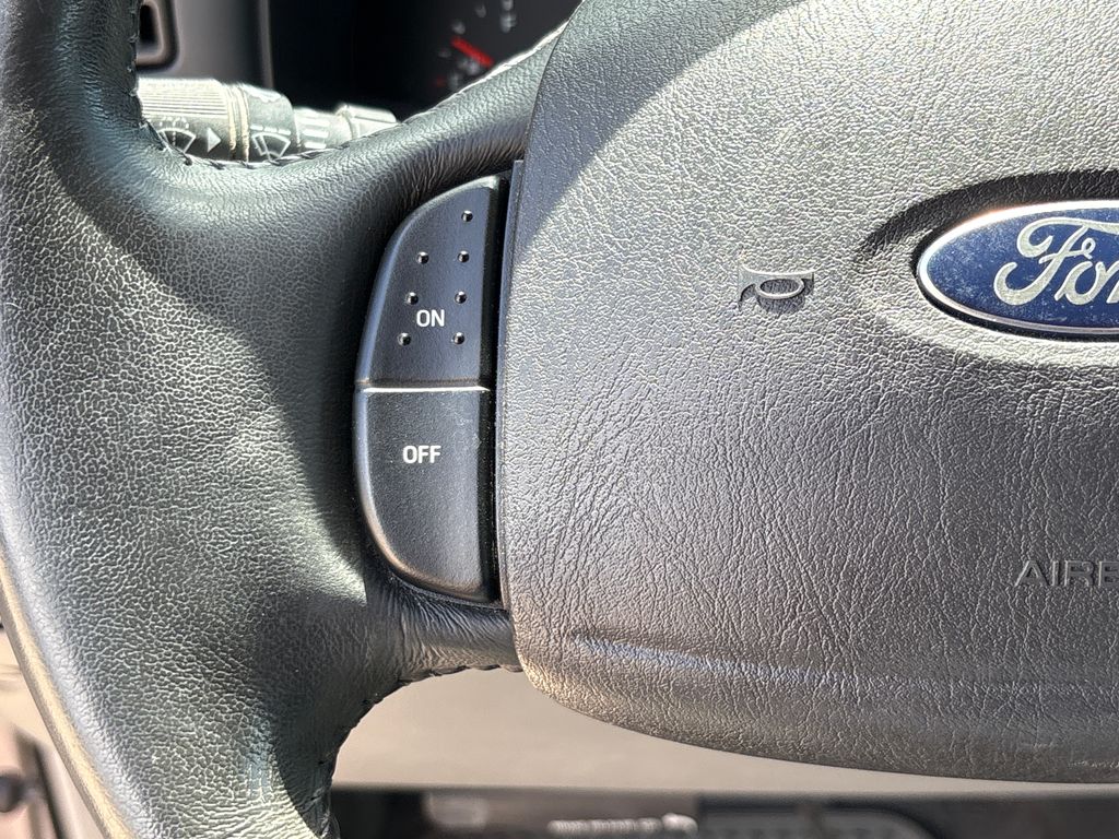 Used 2005 Silver Ford XLS image 18
