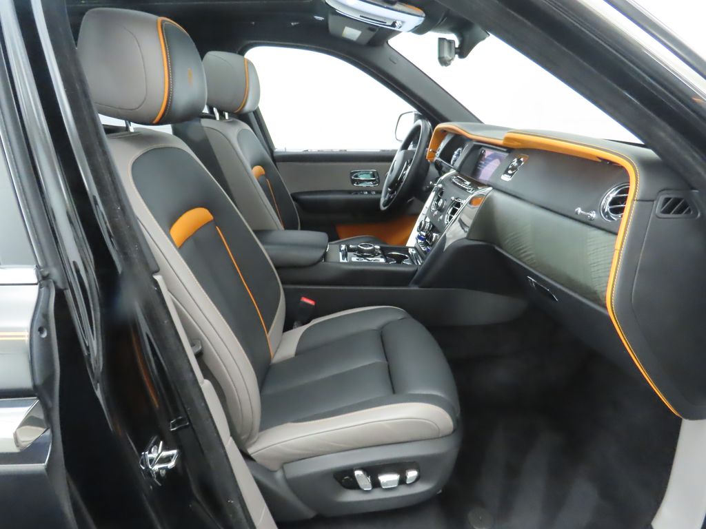 2020 Rolls-Royce Cullinan  21